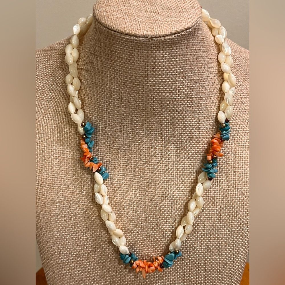 Vintage Necklace Southwest Santo Domingo style Turquoise Coral Shell barrel